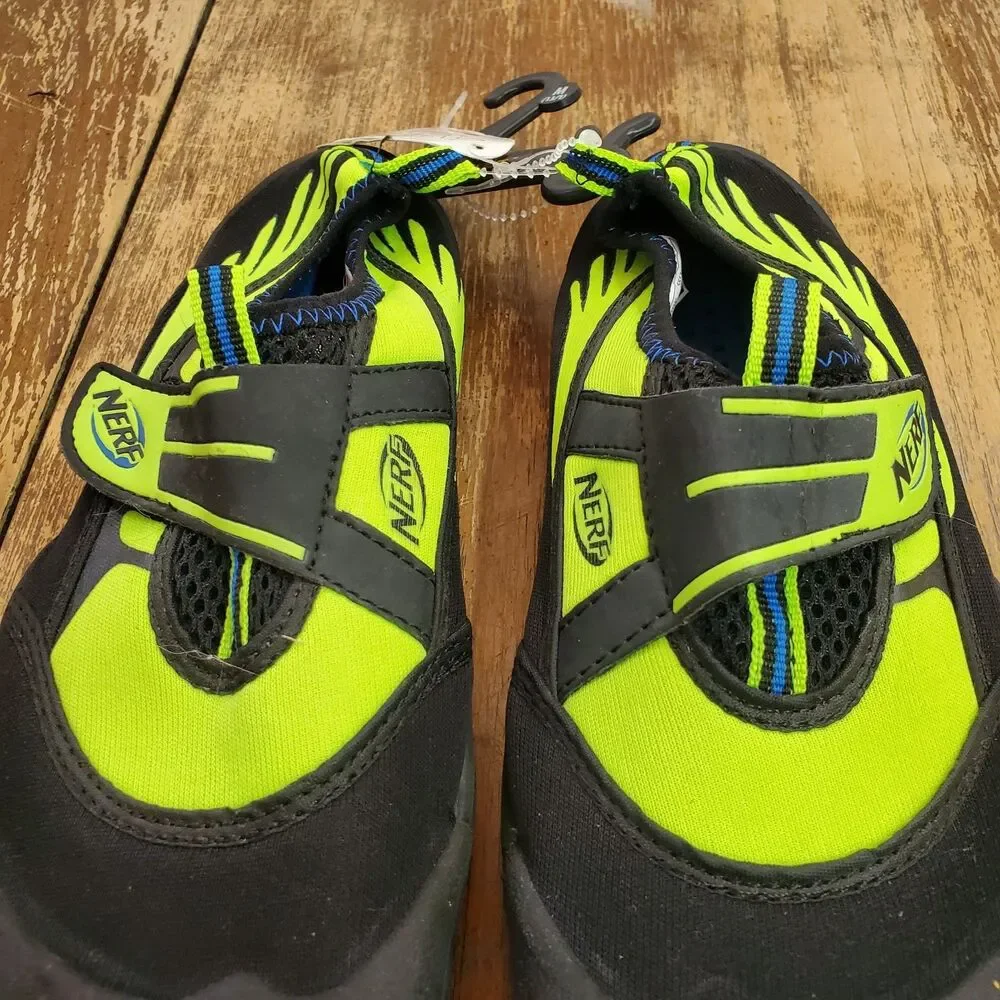 Nerf Youth Toed Water Aqua Shoes Size 13/1 Black Neon Green Swim Beach Kids New